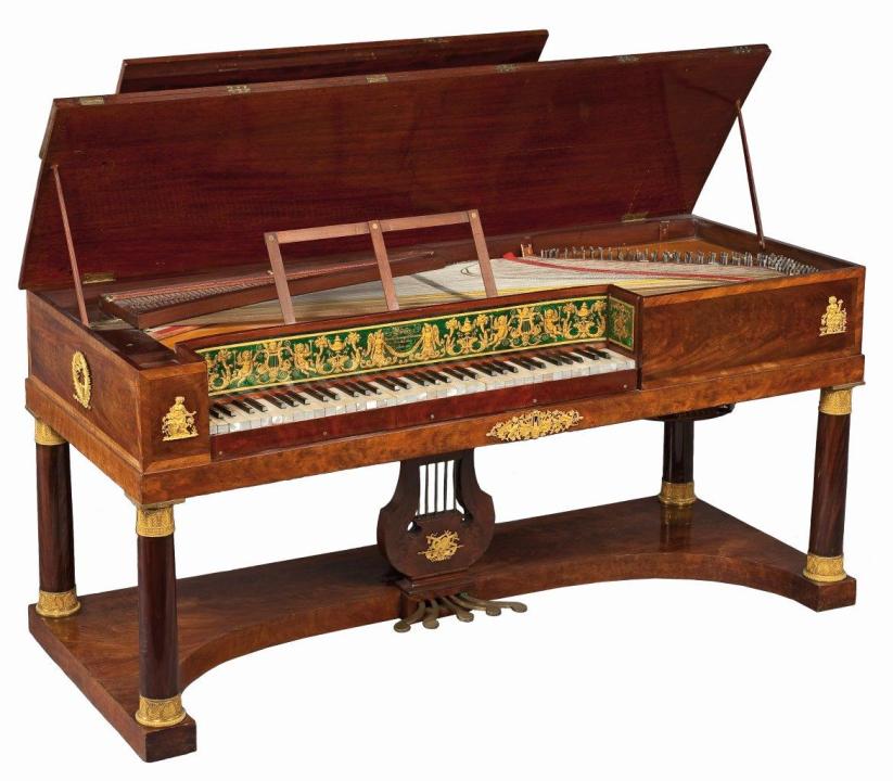 Piano table avec pédale turque, J. Pfeiffer, Paris, 1818, inv. 3320